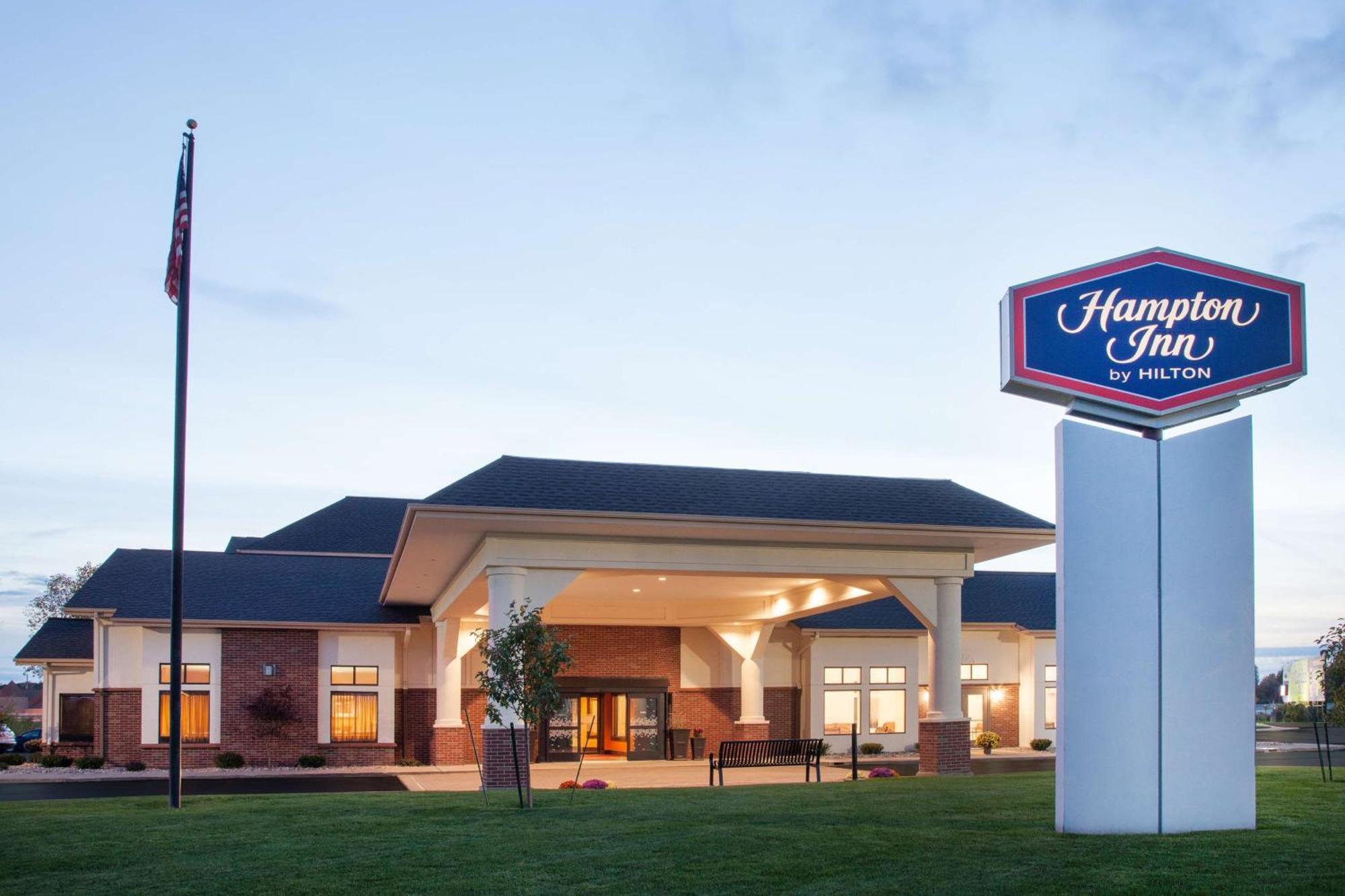 Hampton Inn Берч-Ран Экстерьер фото