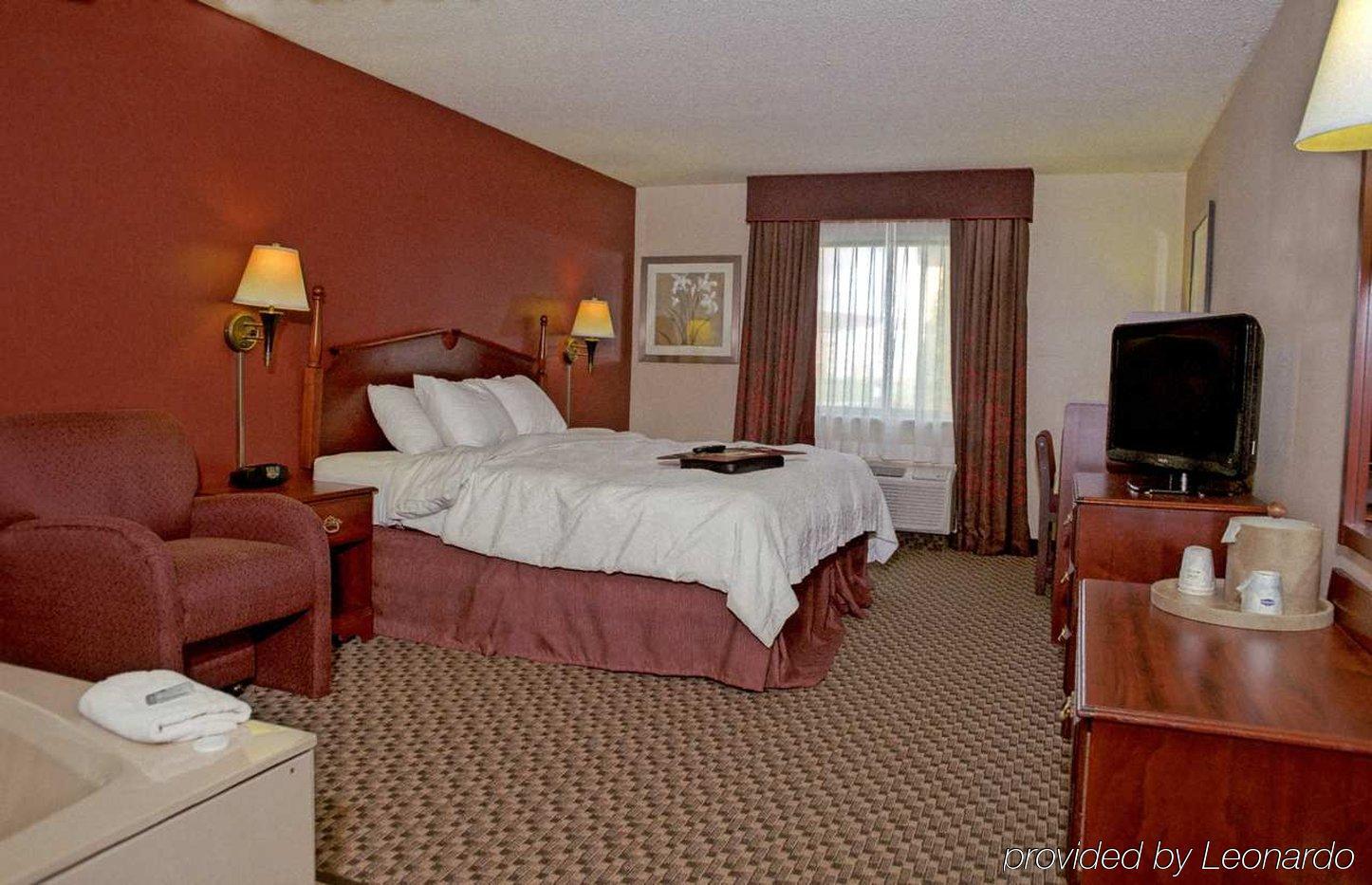 Hampton Inn Берч-Ран Номер фото